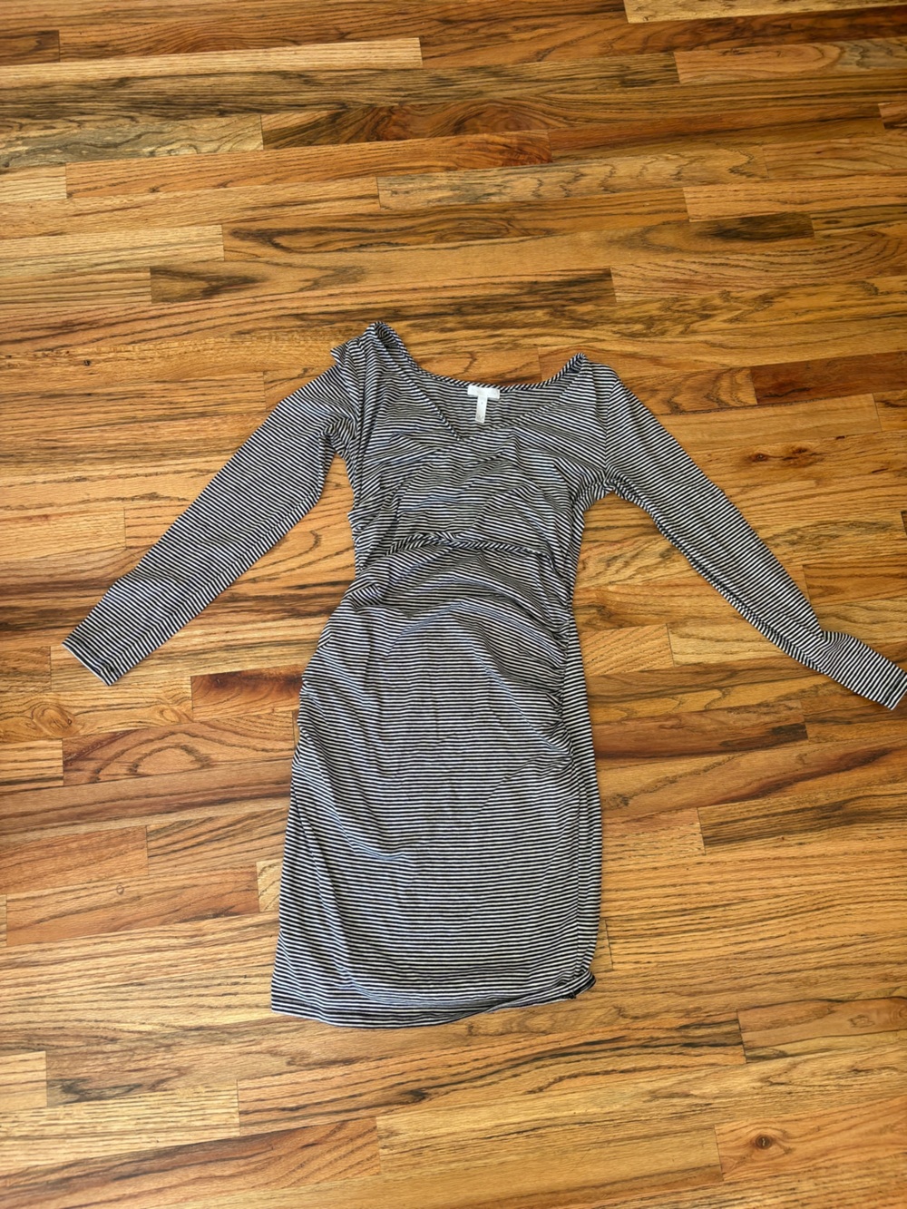 Striped Long-Sleeve Bodycon Dress - Black & White